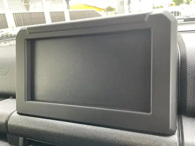 スズキ ジムニー ノマド FC 愛知県 2025(令7)年 0.3万km 黒 4WD/スズキセーフティサポート/デュアルブレーキサポート/アクティブクルーズコントロール/クリアランスソナー/アイドリングストップ/オートライト/純正15インチAW/前席シートイーター/ドアミラーヒーター/LEDヘッドライト