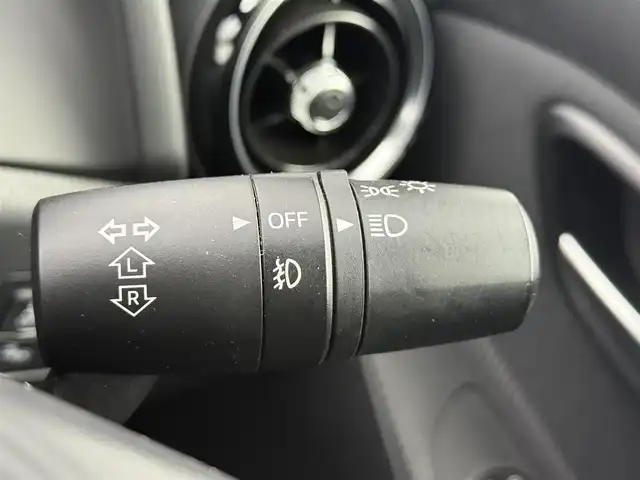 マツダ デミオ 13S ツーリング 愛知県 2016(平28)年 6.3万km アルミニウムメタリック 純正8インチナビ/フルセグTV/i-ACTIVSENSE/アドバンス・スマート・シティ・ブレーキ・サポート/横滑り防止装置/コーナーセンサー/レーンキープアシストシステム/オートライト/オートマチックハイビーム/ブラインドスポットモニター/ヘッドアップディスプレイ/LEDヘッドライト/フォグランプ/シートヒーター/ETC/純正15インチアルミホイール/純正フロアマット/プッシュスタート/スマートキー