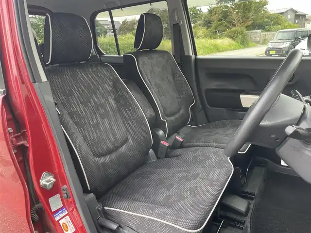 スズキ ハスラー G 富山県 2018(平30)年 3万km フェニックスレッドパール/ホワイト2トーンルーフ ４ＷＤ／/メモリナビ／/フルセグＴＶ／/ＤＶＤ再生／/Ｂｌｕｅｔｏｏｔｈ／/前席シートヒーター／/アイドリングストップ／/デュアルカメラブレーキサポート／/プッシュスタート／/スマートキー／/ヒルディセントコントロール