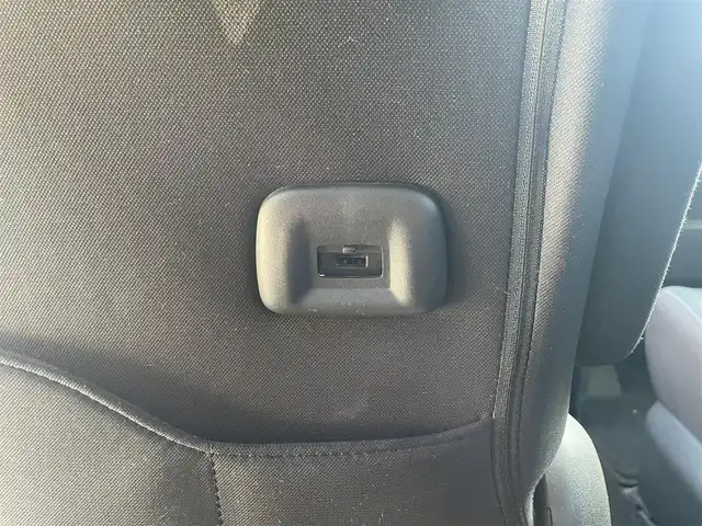 日産 セレナ ハイウェイスター 栃木県 2016(平28)年 13.9万km ダイヤモンドブラック (株)IDOMが運営する【じしゃロン宇都宮店】の自社ローン専用車両になります。こちらは現金またはオートローンご利用時の価格です。自社ローンご希望の方は別途その旨お申付け下さい/禁煙車/福祉車両/プロパイロット/ＥＴＣ/純正ＳＤナビ/アラウンドビューモニター/両側パワースライドドア/サンシェード/プッシュスタート/スマートキー　