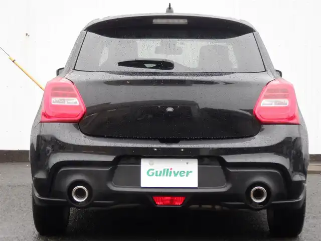スズキ スイフト スポーツ セーフティPKG 静岡県 2018(平30)年 3.4万km スーパーブラックパール  走行：33185km（登録時)/ 6速MT/ ケンウッドSDナビ(KXM-E502W)/ バックカメラ/ RSR ローダウンスプリング/ 運転席シートヒーター/ ビルトインETC/ クルーズコントロール/ スマートキー/ プッシュスタート/ 純正17インチアルミ/ 純正LEDヘッドライト/ フォグランプ/ 純正フロアマット