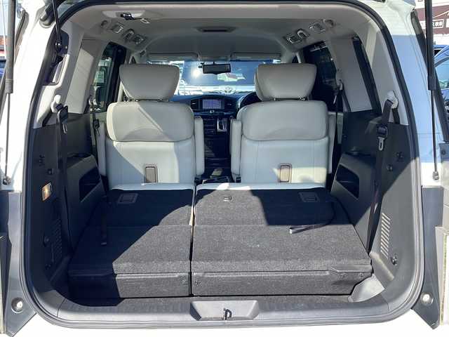 日産 エルグランド 250HWS S アーバンクロム ホワイトレザー 徳島県 2017(平29)年 8.2万km ブリリアントホワイトパール 純正ナビ/（BT/フルセグ/DISC/AUX）/全方位カメラ/デジタルインナーミラー/ホワイトレザーシート/両側電動スライドドア/LEDヘッドライト/専用クローム調18AW/ドライブレコーダー/パワーバックドア/ウッドコンビH/Fリングスポイラー/クロームメッキパーツ/純正フロアマット/D・N席シートヒーター/D・N席パワーシート/シートメモリ