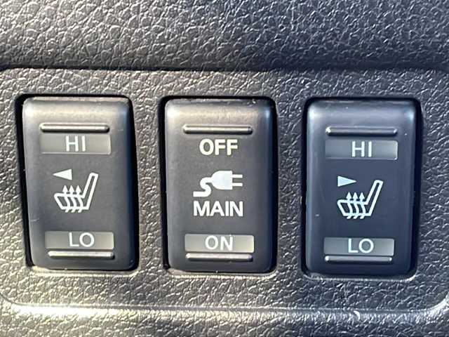 日産 エルグランド 250HWS S アーバンクロム ホワイトレザー 徳島県 2017(平29)年 8.2万km ブリリアントホワイトパール 純正ナビ/（BT/フルセグ/DISC/AUX）/全方位カメラ/デジタルインナーミラー/ホワイトレザーシート/両側電動スライドドア/LEDヘッドライト/専用クローム調18AW/ドライブレコーダー/パワーバックドア/ウッドコンビH/Fリングスポイラー/クロームメッキパーツ/純正フロアマット/D・N席シートヒーター/D・N席パワーシート/シートメモリ