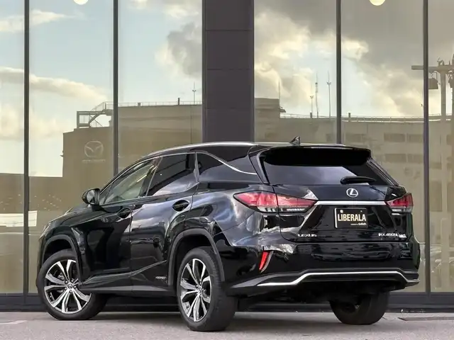レクサス ＲＸ 450hL 石川県 2021(令3)年 5.2万km 黒 ワンオーナー/4WD/サンルーフ/純正ナビ/　Bluetooth・AM/FM・CD・DVD・USB/フルセグTV/ETC2.0/全方位カメラ/前後ドライブレコーダー/アダプティブクルーズコントロール/ヘッドアップディスプレイ/ブラインドスポットモニター/パワーシート/シートヒーター/エアシート/ステアリングヒーター/アンチロック・ブレーキ・システム/衝突被害軽減システム/横滑り防止装置/前後コーナーセンサー/レーンキープアシスト/盗難防止装置/オートマチックハイビーム/アイドリングストップ/純正アルミホイール/スマートキー