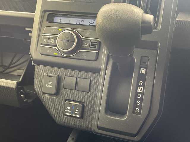 ダイハツ タフト X 沖縄県 2021(令3)年 0.8万km レイクブルーメタリック 純正ナビ　【NSZN-W71D】/（ラジオ、ＤＶＤ、ＣＤ、Ｂｌｕｅｔｏｏｔｈ、ＳＤ、フルセグTV）/パノラマモニター/ドライブレコーダー/コーナーセンサー/ガラスルーフ/ＬＥＤヘッドライト/オートライト/レーンキープアシスト/純正フロアマット/オートマチックハイビーム/アイドリングストップ/スマートキー/プッシュスタート