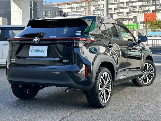 トヨタ ヤリスクロス ハイブリッド Z 愛知県 2020(令2)年 1万km ブラックマイカ ワンオーナー/純ディスプレイナビテレビ/フルセグテレビ/パノラマビューカメラ/パワーバックドア/ハーフレザーシート/パーキングアシスト/シートヒーター/ステアリングヒーター/ビルドインETC/純18インチAW/レーダークルーズコントロール/新車保証書・取説/スペアキー