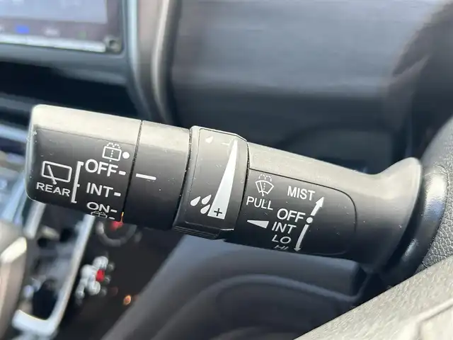 ホンダ フリード ハイブリット G ブラックスタイル 熊本県 2022(令4)年 3.6万km プラチナホワイトパール ワンオーナー/純正ナビ/・AM/FM/CD/DVD/SD/USB/BT/・フルセグTV/バックカメラ/アダプティブクルーズコントロール/先行車発進お知らせ機能/路外逸脱抑制システム/レーンキープアシスト/標識認識機能/衝突被害軽減ブレーキ/後方コーナーセンサー/ステアリングリモコン/オートライト/・LEDライト/電動格納ミラー/・ウィンカーミラー/ETC/D/N席シートヒーター/前後ドライブレコーダー/テレビキャンセラー/ドアバイザー/純正フロアマット/純正アルミホイール/スマートキー