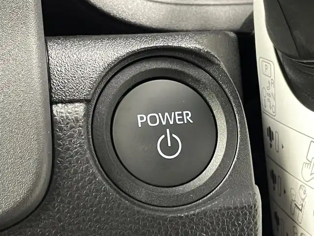 トヨタ シエンタ ハイブリッド Z 埼玉県 2025(令7)年 0.1千km ベージュ 登録済未使用車　純正１０．５インチディスプレイオーディオ　パノラミックビューモニター　ＢＳＭビルトインＥＴＣ２．０　セーフティセンス　レーダークルーズコントロール　オートハイビーム　ＬＥＤライト　ＴＶ