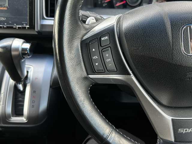 ホンダ ステップワゴン スパーダ Z クールスピリット 富山県 2013(平25)年 5.9万km プレミアムコスミックバイオレットパール 純正メモリナビ/型式：VXM-135VFNi/【フルセグTV/i-Pod/USB】/両側パワースライドドア　/純正17インチアルミホイール　/ビルトインＥＴＣ　/クルーズコントロール/パドルシフト/アイドリングストップ　/横滑り防止装置　/純正キセノンヘッドライト/バックカメラ　/スマートキー/スペアキー1本/ハーフレザーシート/純正フロアマット