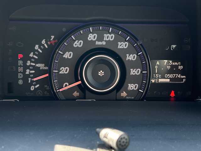 ホンダ ステップワゴン スパーダ Z クールスピリット 富山県 2013(平25)年 5.9万km プレミアムコスミックバイオレットパール 純正メモリナビ/型式：VXM-135VFNi/【フルセグTV/i-Pod/USB】/両側パワースライドドア　/純正17インチアルミホイール　/ビルトインＥＴＣ　/クルーズコントロール/パドルシフト/アイドリングストップ　/横滑り防止装置　/純正キセノンヘッドライト/バックカメラ　/スマートキー/スペアキー1本/ハーフレザーシート/純正フロアマット