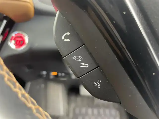 ホンダ ヴェゼル ハイブリッド Z ホンダセンシング 富山県 2019(令1)年 2.3万km クリスタルブラックパール 純正ナビ(VXM-195VFi)/・Bluetooth/・CD/DVD/・フルセグ/ホンダセンシング(安全運転支援システム)/・衝突軽減ブレーキ/・誤発進抑制機能/・歩行者事故低減ステアリング/・路外逸脱抑制機能/・アダプティブクルーズコントロール/・車線維持支援システム/・先行車発進お知らせ機能/・標識認識機能/LEDヘッドランプ/オートライト/LEDフロントフォグランプ/ルーフレール/パドルシフト/左右独立温度調整オートエアコン/シートヒーター(運転席/助手席)/スマートキーシステム/SRSエアバック(運転席/助手席/サイド/カーテン)/純正アルミホイール(215/55/R17)