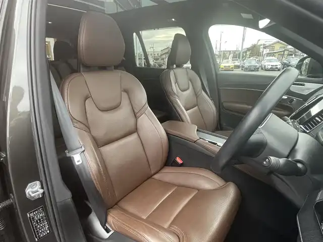 ボルボ ＸＣ９０ B6 AWD インスクリプション 栃木県 2022(令4)年 2.8万km グレー ラグジュアリーパッケージ/BowersWilkins/茶レザーシート /パワーシート /シートヒーター /シートベンチレーター/シートマッサージ/ナビ/フルセグTV/全方位カメラ/ETC/ヘッドアップディスプレイ/サンルーフ/イルミネーションサイドステップ/パワーバックドア/ドライブレコーダー/LEDヘッドライト/オートライト/クリアランスソナー /ACC/レーンキープアシスト/ブラインドスポット