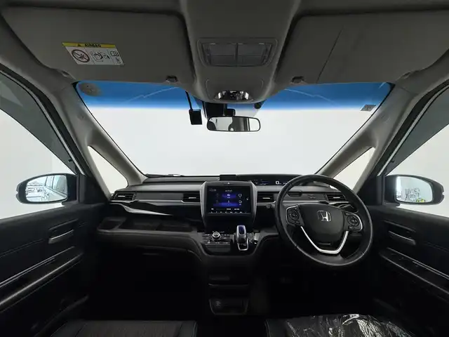ホンダ フリード ハイブリット モデューロX ホンダセンシング 愛知県 2019(平31)年 4.7万km パール 純正９インチナビ　/（フルセグ／BT/CD/DVD）　/ヘッドレストモニター（ALPINE）　/レーダークルーズコントロール　/バックモニター　/衝突軽減システム/レーンキープアシスト/両側パワースライドドア　/ハーフレザーシート　/後席サンシェード　/ドライブレコーダー　/ETC