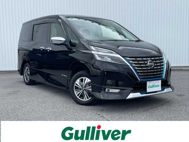 日産 セレナ e－パワー ハイウェイスター V 滋賀県 2021(令3)年 2.8万km ダイヤモンドブラック 純正SDナビ/・フルセグTV　/・CD/・DVD/・Blu-ray/・Bluetooth/後席用モニター/ETC/全方位カメラ/前後コーナーセンサー/クルーズコントロール/追従走行/両側電動ドア/ハンズフリー電動ドア/オートライト/オートハイビーム/レーンキープアシスト/横滑り防止装置/衝突被害軽減システム/盗難防止装置