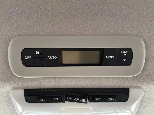 日産 セレナ e－パワー ハイウェイスター V 滋賀県 2021(令3)年 2.8万km ダイヤモンドブラック 純正SDナビ/・フルセグTV　/・CD/・DVD/・Blu-ray/・Bluetooth/後席用モニター/ETC/全方位カメラ/前後コーナーセンサー/クルーズコントロール/追従走行/両側電動ドア/ハンズフリー電動ドア/オートライト/オートハイビーム/レーンキープアシスト/横滑り防止装置/衝突被害軽減システム/盗難防止装置