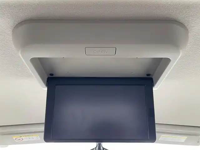 日産 セレナ e－パワー ハイウェイスター V 滋賀県 2021(令3)年 2.8万km ダイヤモンドブラック 純正SDナビ/・フルセグTV　/・CD/・DVD/・Blu-ray/・Bluetooth/後席用モニター/ETC/全方位カメラ/前後コーナーセンサー/クルーズコントロール/追従走行/両側電動ドア/ハンズフリー電動ドア/オートライト/オートハイビーム/レーンキープアシスト/横滑り防止装置/衝突被害軽減システム/盗難防止装置