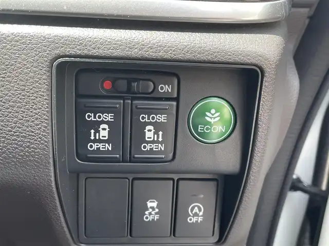 ホンダ オデッセイ G 長野県 2013(平25)年 10.7万km ホワイトオーキッドパール 純正ナビ（FM/AM、CD、DVD、BT）/バックカメラ/フルセグテレビ/クルーズコントロール追従無/両側パワースライド/レーンキープアシスト/横滑り防止装置/盗難防止装置/アイドリングストップ/LEDオートライト/リモコンキー/ワンオーナー/MTモード付AT/社外フロアマット/保証書