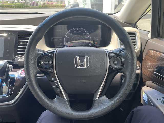 ホンダ オデッセイ G 道央・札幌 2013(平25)年 10.7万km ホワイトオーキッドパール 純正ナビ（FM/AM、CD、DVD、BT）/４WD/バックカメラ/フルセグテレビ/クルーズコントロール追従無/両側パワースライド/レーンキープアシスト/横滑り防止装置/盗難防止装置/アイドリングストップ/LEDオートライト/リモコンキー/ワンオーナー/MTモード付AT/社外フロアマット/保証書