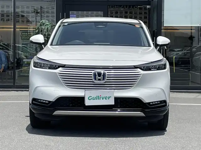 ホンダ ヴェゼル ハイブリッド e:HEV Z 茨城県 2023(令5)年 5.3万km プラチナホワイトパール 純正ナビ/【AM・FM・TV・BT・USB】/ステアリングヒーター/BSM/ワイヤレス充電/レーダークルコン/ETC2.0/Bカメラ/電動リアゲート/パドルシフト/前後コーナーセンサー/ハーフレザーシート/ダウンヒルアシストコントロール/ブレーキホールド/ステリモ/純正フロアマット/純正アルミホイール/オートライト/LEDライト