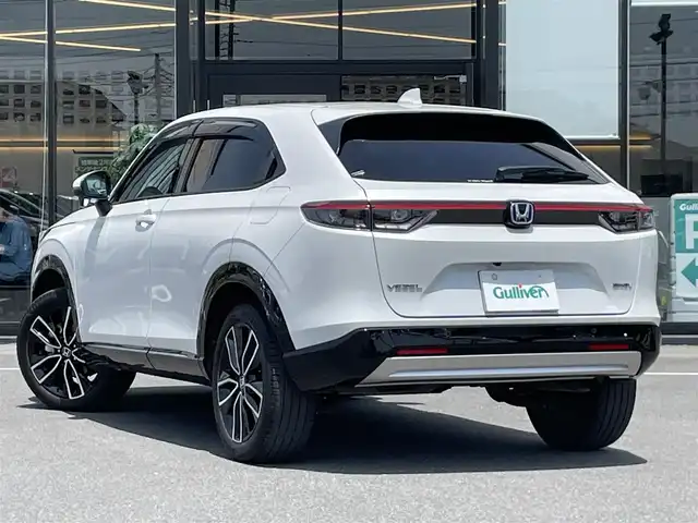 ホンダ ヴェゼル ハイブリッド e:HEV Z 茨城県 2023(令5)年 5.3万km プラチナホワイトパール 純正ナビ/【AM・FM・TV・BT・USB】/ステアリングヒーター/BSM/ワイヤレス充電/レーダークルコン/ETC2.0/Bカメラ/電動リアゲート/パドルシフト/前後コーナーセンサー/ハーフレザーシート/ダウンヒルアシストコントロール/ブレーキホールド/ステリモ/純正フロアマット/純正アルミホイール/オートライト/LEDライト