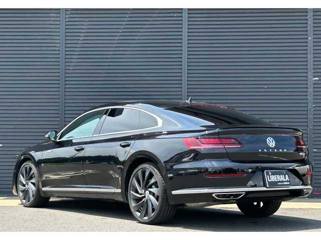 フォルクスワーゲン アルテオン TSI 4モーション Rラインアドバンス 茨城県 2019(平31)年 5.2万km 黒 パノラマＳＲ　/ＤＹＮＡＵＤＩＯ　/３６０度カメラ　/純正２０インチＡＷ　/デジタルメータークラスター　/プリクラッシュセーフティ/ＡＣＣ　/ＬＫＡ　/ＢＳＭ　/パーキングアシスト　/黒革　/全席シートヒーター　/Ｍ付ＰＷシート　/ＰＷトランク　/ナビ　/ＴＶ　/CarPlay/BT/USB/ＬＥＤ/ETC2.0/禁煙車