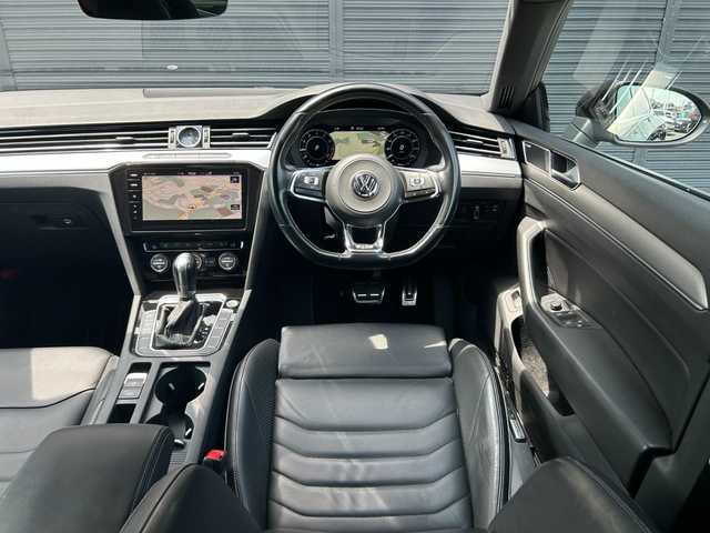 フォルクスワーゲン アルテオン TSI 4モーション Rラインアドバンス 茨城県 2019(平31)年 5.2万km 黒 パノラマＳＲ　/ＤＹＮＡＵＤＩＯ　/３６０度カメラ　/純正２０インチＡＷ　/デジタルメータークラスター　/プリクラッシュセーフティ/ＡＣＣ　/ＬＫＡ　/ＢＳＭ　/パーキングアシスト　/黒革　/全席シートヒーター　/Ｍ付ＰＷシート　/ＰＷトランク　/ナビ　/ＴＶ　/CarPlay/BT/USB/ＬＥＤ/ETC2.0/禁煙車
