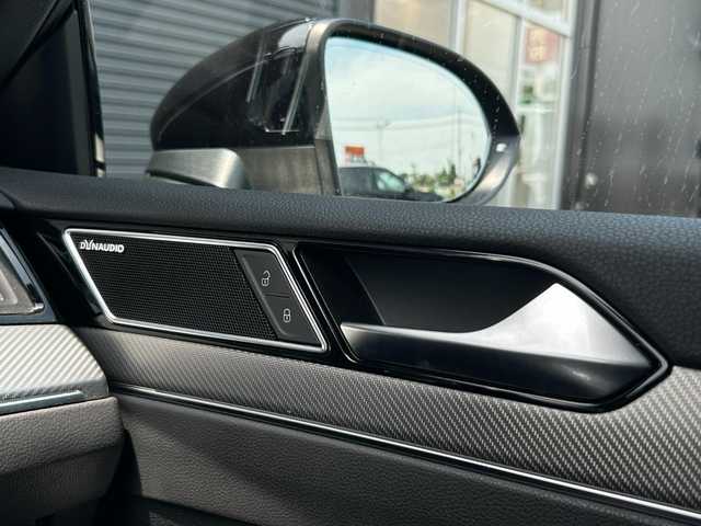 フォルクスワーゲン アルテオン TSI 4モーション Rラインアドバンス 茨城県 2019(平31)年 5.2万km 黒 パノラマＳＲ　/ＤＹＮＡＵＤＩＯ　/３６０度カメラ　/純正２０インチＡＷ　/デジタルメータークラスター　/プリクラッシュセーフティ/ＡＣＣ　/ＬＫＡ　/ＢＳＭ　/パーキングアシスト　/黒革　/全席シートヒーター　/Ｍ付ＰＷシート　/ＰＷトランク　/ナビ　/ＴＶ　/CarPlay/BT/USB/ＬＥＤ/ETC2.0/禁煙車