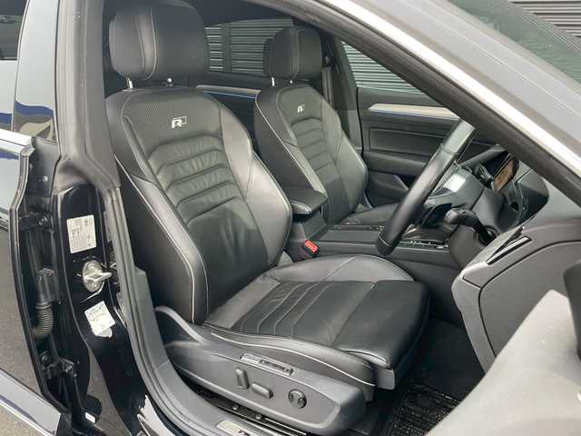 フォルクスワーゲン アルテオン TSI 4モーション Rラインアドバンス 茨城県 2019(平31)年 5.2万km 黒 パノラマＳＲ　/ＤＹＮＡＵＤＩＯ　/３６０度カメラ　/純正２０インチＡＷ　/デジタルメータークラスター　/プリクラッシュセーフティ/ＡＣＣ　/ＬＫＡ　/ＢＳＭ　/パーキングアシスト　/黒革　/全席シートヒーター　/Ｍ付ＰＷシート　/ＰＷトランク　/ナビ　/ＴＶ　/CarPlay/BT/USB/ＬＥＤ/ETC2.0/禁煙車