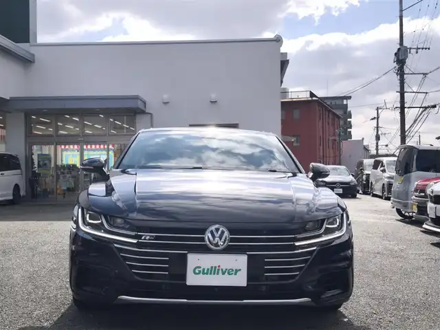 フォルクスワーゲン アルテオン TSI 4モーション Rラインアドバンス 熊本県 2019(平31)年 5.2万km 黒 サンルーフ/ＤＹＮＡＵＤＩＯサウンド　/純正ナビ/【フルセグTV/BT再生/CD/DVD/App-Connect】/全周囲カメラ/アダプティブクルーズコントロール/レーンアシスト/フロントアシスト/ブラインドスポットシステム/リアトラフィックアラート/ヘッドアップディスプレイ/パークアシスト/純正20インチアルミホイール/パドルシフト/全席シートヒーター/ドライブレコーダー前後/ETC2.0