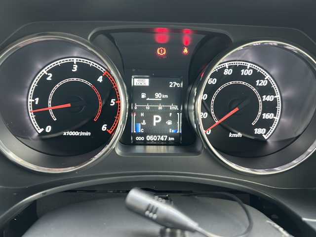 三菱 デリカＤ：５ シャモニー 岩手県 2018(平30)年 6.1万km ウォームホワイトパール 登録時走行距離60747km/社外SDナビ/　(carrozzeria/AVIC-RW802)/フルセグTV/FM/AM/Blue tooth/AUX/iPod/SDミュージックサーバー/バックカメラ/両側パワースライドドア/e-Assist(運転支援機能)/衝突被害軽減ブレーキシステム/車線逸脱警報システム/誤発信抑制機能（前進時）/前席シートヒーター/ハーフレザーシート/D席パワーシート/パドルシフト/ステアリングスイッチ/オートクルーズコントロール/HIDヘッドライト/オートライト/オートドアミラー/ドアバイザー/チップアップシート/4WD/ディーゼルターボ/センターデフロック/ビルトインETC