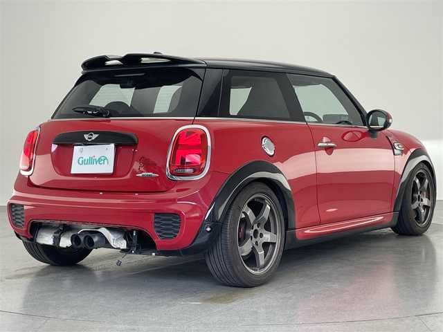 ＭＩＮＩ ミニ ジョンクーパーワークス 愛知県 2016(平28)年 7.7万km 赤 純正ナビ　ＳＴ車高調　社外アルミホイール　クルーズコントロール　ＬＥＤヘッドライト　ヘッドアップディスプレイ　ＥＴＣ　パドルシフト　前後ドライブレコーダー　純正フロアマット　Ｂｌｕｅｔｏｏｔｈ