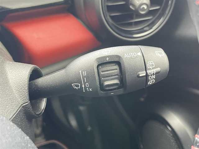 ＭＩＮＩ ミニ ジョンクーパーワークス 愛知県 2016(平28)年 7.7万km 赤 純正ナビ　ＳＴ車高調　社外アルミホイール　クルーズコントロール　ＬＥＤヘッドライト　ヘッドアップディスプレイ　ＥＴＣ　パドルシフト　前後ドライブレコーダー　純正フロアマット　Ｂｌｕｅｔｏｏｔｈ