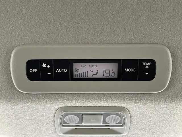 日産 セレナ e－パワー ハイウェイスター V 滋賀県 2023(令5)年 3万km プリズムホワイト 禁煙車/純正12.3型ナビ/【Bluetooth/HDMI/USB//AppleCarPlay/AndroidAuto】/ETC2.0/インテリジェントアラウンドビューモニター/インテリジェントルームミラー/ワイヤレス充電/360度セーフティアシスト/・プロパイロット/・インテリジェントエマージェンシーブレーキ/・前方衝突予測警報/・踏み間違い衝突防止アシスト/・車線逸脱防止支援システム/・車線逸脱警報/・ふらつき警報/・後側方衝突防止支援システム/・後側方車両検知警報/・後退時車両検知警報/・標識検知機能/SOSコール/両側パワースライドドア/LEDライト/電動パーキングブレーキ/オートブレーキホールド/スマートキー