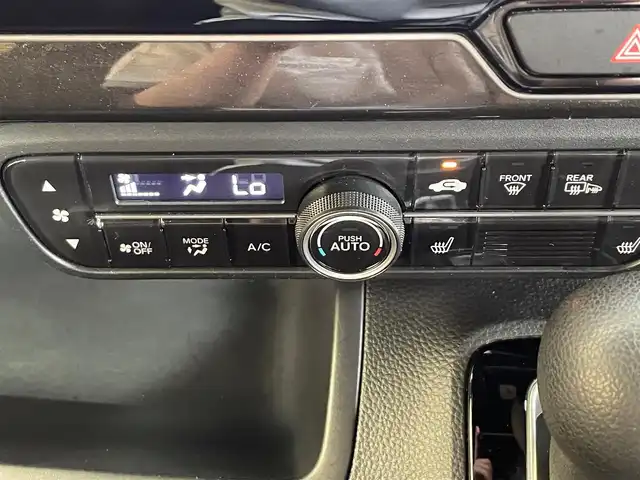 ホンダ Ｎ ＢＯＸ カスタム G L ホンダセンシング 岩手県 2018(平30)年 6.4万km プラチナホワイトパール ワンオーナー/４WD/両側パワースライドドア/ホンダセンシング/衝突軽減システム/アダプティブクルーズコントロール/車線維持支援システム/誤発進抑制機能/オートハイビーム/横滑り防止装置/アイドリングストップ/シートヒーター/チップアップリヤシート/ロールサンシェード/社外ナビ/フルセグTV/ステアリングスイッチ/ETC/バックカメラ/LEDヘッドライト/フォグランプ/純正14インチアルミホイール