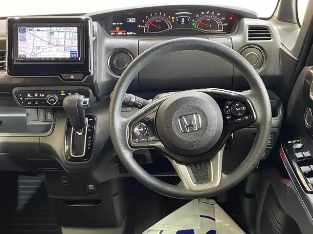 ホンダ Ｎ ＢＯＸ カスタム G L ホンダセンシング 岩手県 2018(平30)年 6.4万km プラチナホワイトパール ワンオーナー/４WD/両側パワースライドドア/ホンダセンシング/衝突軽減システム/アダプティブクルーズコントロール/車線維持支援システム/誤発進抑制機能/オートハイビーム/横滑り防止装置/アイドリングストップ/シートヒーター/チップアップリヤシート/ロールサンシェード/社外ナビ/フルセグTV/ステアリングスイッチ/ETC/バックカメラ/LEDヘッドライト/フォグランプ/純正14インチアルミホイール