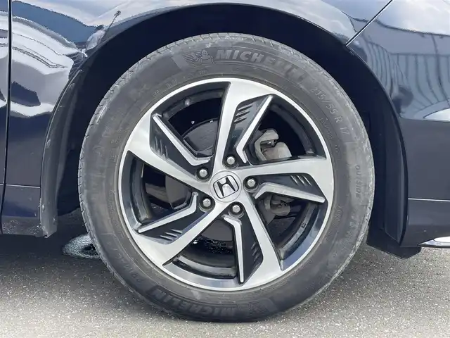 ホンダ オデッセイ アブソルート 茨城県 2013(平25)年 5.5万km プレミアムヴィーナスブラックP 純正ナビ/【AM・FM・TV・BT・USB・iPod・HDMI・DVD】/Bカメラ/ETC/クルコン/両側パワスラ/パドルシフト/USB入力端子/オットマン/ステリモ/オートライト/Fフォグ/LEDライト/アイドリングストップ/純正フロアマット/純正アルミホイール/電格ミラー/ウインカーミラー