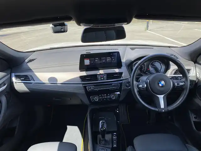 ＢＭＷ Ｘ２ 福岡県 2020(令2)年 4.1万km 白 ・アクティブクルーズコントロール/・純正ナビ/BT/USB/・バックカメラ/・ハーフレザーシート/シートヒーター/・純正ドラレコ/・ETC/・純正19AW/・スペアキー/・保証書/・取扱説明書