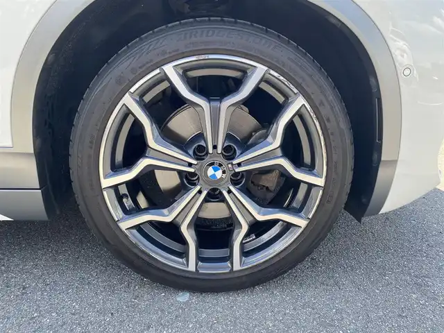 ＢＭＷ Ｘ２ 福岡県 2020(令2)年 4.1万km 白 ・アクティブクルーズコントロール/・純正ナビ/BT/USB/・バックカメラ/・ハーフレザーシート/シートヒーター/・純正ドラレコ/・ETC/・純正19AW/・スペアキー/・保証書/・取扱説明書