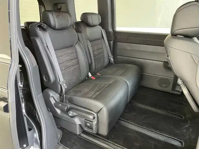 ホンダ ステップワゴン スパーダ eHEV プレミアムライン 愛知県 2024(令6)年 1.4万km クリスタルブラックパール 純正１１．４型ナビ　オートサイドステップ　全方位カメラ　禁煙車　ＢＳＭ　ハーフレザー　シートヒーター　ホンダセンシング　衝突軽減装置　追従クルコン　前後ドラレコ　電動リアゲート　オットマン　パドルシフト　ＬＥＤオートライト　HDMIポート　ETC2.0　コーナーセンサー　