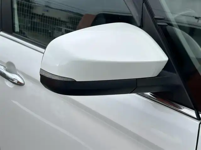 トヨタ ヴォクシー S－Z 福岡県 2022(令4)年 3.1万km ホワイトパールクリスタルシャイン 純正10.5型ディスプレイオーディオナビ(フルセグTV/CD/DVD/BT)快適利便パッケージHiトヨタセーフティーバックモニタコーナーセンサー両側電動パワスラレーダークルコンドラレコETC2.0シートヒーターハンドルヒーターUSBHDMI純正フロアマット純正三眼LED純正アルミホイールプッシュスタートスマートキー