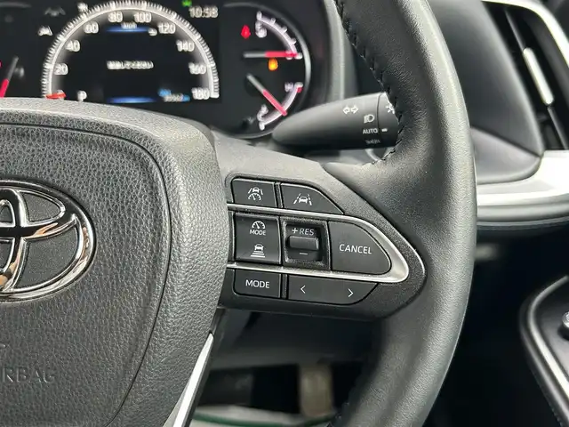トヨタ ヴォクシー S－Z 福岡県 2022(令4)年 3.1万km ホワイトパールクリスタルシャイン 純正10.5型ディスプレイオーディオナビ(フルセグTV/CD/DVD/BT)快適利便パッケージHiトヨタセーフティーバックモニタコーナーセンサー両側電動パワスラレーダークルコンドラレコETC2.0シートヒーターハンドルヒーターUSBHDMI純正フロアマット純正三眼LED純正アルミホイールプッシュスタートスマートキー