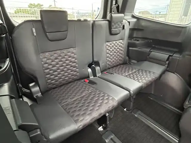 トヨタ ヴォクシー S－Z 福岡県 2022(令4)年 3.1万km ホワイトパールクリスタルシャイン 純正10.5型ディスプレイオーディオナビ(フルセグTV/CD/DVD/BT)快適利便パッケージHiトヨタセーフティーバックモニタコーナーセンサー両側電動パワスラレーダークルコンドラレコETC2.0シートヒーターハンドルヒーターUSBHDMI純正フロアマット純正三眼LED純正アルミホイールプッシュスタートスマートキー