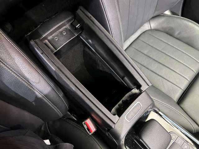 メルセデス・ベンツ ＧＬＢ２００ｄ 千葉県 2021(令3)年 6.1万km コスモスブラック ＡＭＧレザーエクスクルーシブＰＫＧ　/アドバンスドＰＫＧ　/パノラマＳＲ　/黒革　/ＡＣＣ　/ＨＵＤ　/ナビ　/ＴＶ　/３６０°　/シートＨ　/電動リアゲート　/アンビエントライト　/衝突軽減Ｂ　/ＢＳＭ　/ＬＫＡ　/ドラレコ