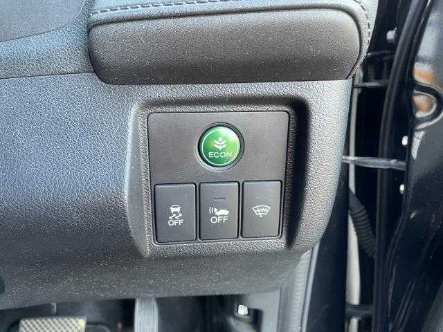 ホンダ ヴェゼル ハイブリッド X 岩手県 2015(平27)年 6.7万km クリスタルブラックパール 社外ナビ　Ｂｌｕｅｔｏｏｔｈ／ＣＤ／ＤＶＤ／フルセグＴＶ　/バックカメラ　/オートエアコン　/前席シートヒーター　/あんしんＰＫＧ　/４ＷＤ　/クルーズコントロール　/ＬＥＤヘッドライト　/アイドリングストップ/オートエアコン