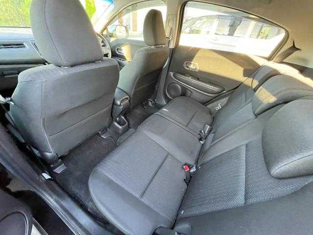 ホンダ ヴェゼル ハイブリッド X 岩手県 2015(平27)年 6.7万km クリスタルブラックパール 社外ナビ　Ｂｌｕｅｔｏｏｔｈ／ＣＤ／ＤＶＤ／フルセグＴＶ　/バックカメラ　/オートエアコン　/前席シートヒーター　/あんしんＰＫＧ　/４ＷＤ　/クルーズコントロール　/ＬＥＤヘッドライト　/アイドリングストップ/オートエアコン