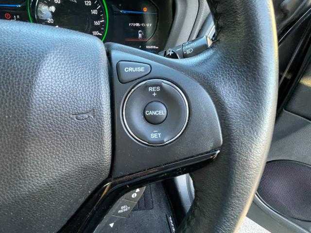 ホンダ ヴェゼル ハイブリッド X 岩手県 2015(平27)年 6.7万km クリスタルブラックパール 社外ナビ　Ｂｌｕｅｔｏｏｔｈ／ＣＤ／ＤＶＤ／フルセグＴＶ　/バックカメラ　/オートエアコン　/前席シートヒーター　/あんしんＰＫＧ　/４ＷＤ　/クルーズコントロール　/ＬＥＤヘッドライト　/アイドリングストップ/オートエアコン