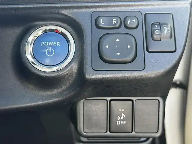 トヨタ アクア S 福島県 2014(平26)年 2.6万km ライムホワイトパールクリスタルシャイン 純正ナビ/(AM/FM/CD/DVD)/フルセグTV/Ｂｌｕｅｔｏｏｔｈオーディオ/社外フロアマット/スマートキー/プッシュスタート/オートライト/アイドリングストップ
