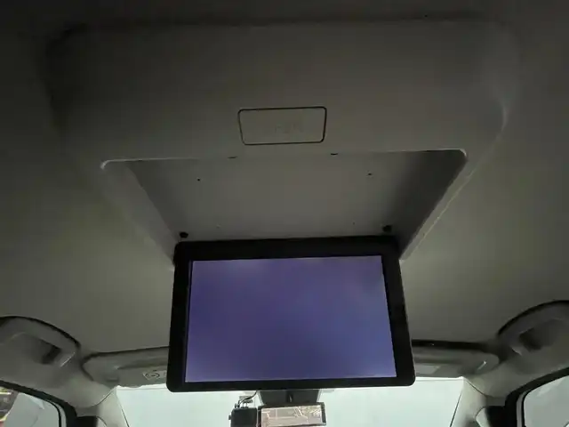 日産 セレナ e－パワー ハイウェイスター V 千葉県 2024(令6)年 1.1万km プリズムホワイト プロパイロット/衝突軽減ブレーキ/全方位カメラ/フリップダウンモニター/両側パワースライドドア/コーナーセンサー/純正１２型ナビ/フルセグＴＶ/置くだけ充電/デジタルインナーミラー/ＬＥＤヘッドライト