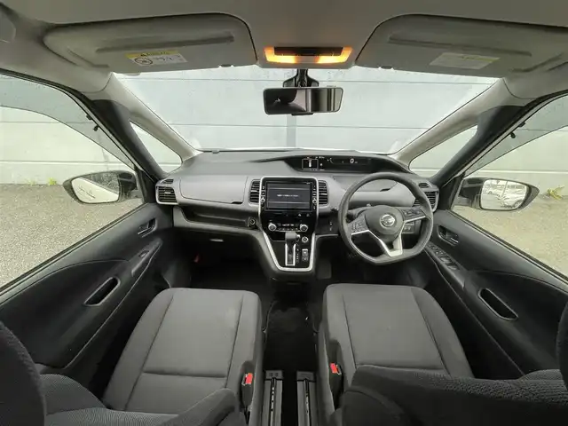 日産 セレナ X Vセレクション 千葉県 2017(平29)年 4.6万km ブリリアントホワイトパール プロパイロット/衝突軽減ブレーキ/全方位カメラ/両側パワースライドドア/フリップダウンモニター/純正８インチナビ/フルセグＴＶ/コーナーセンサー/ＬＥＤヘッドライト/オートライト