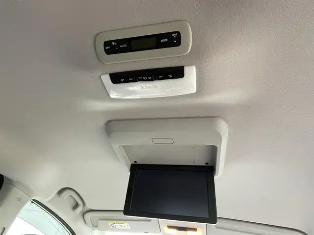 日産 セレナ X Vセレクション 千葉県 2017(平29)年 4.6万km ブリリアントホワイトパール プロパイロット/衝突軽減ブレーキ/全方位カメラ/両側パワースライドドア/フリップダウンモニター/純正８インチナビ/フルセグＴＶ/コーナーセンサー/ＬＥＤヘッドライト/オートライト